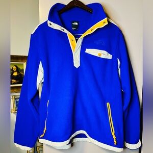 NORTH FACE Blue and Yellow Men's L. Sweater